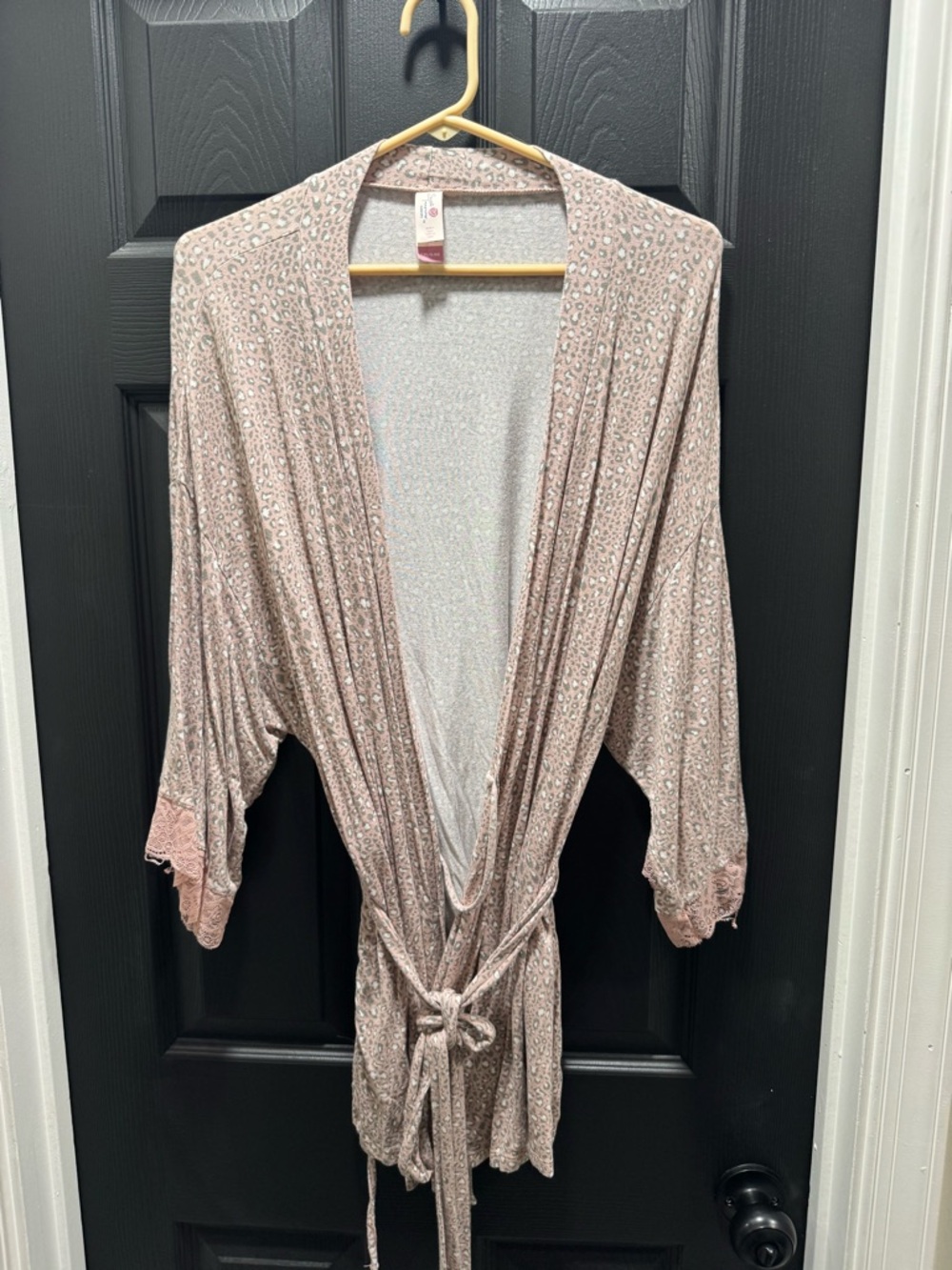 Secret Treasures Blush Pink Leopard-Print Satin Robe with Tie